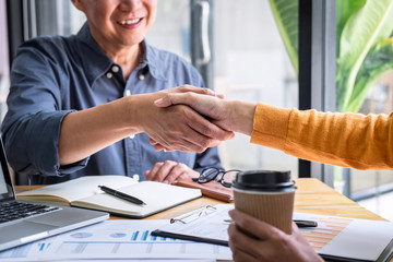 Aufkleber - Successful of business deal, Business partnership meeting and handshake after discussing good deal agreement and become a partner of trading contract and new projects for both companies