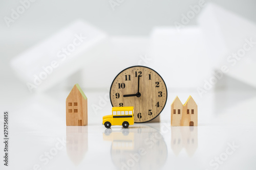 白背景にインテリアデザイン時計模型数字カフェかわいい Stock Photo Adobe Stock 白背景にインテリアデザイン時計模型数字カフェかわいい Stock Photo Adobe Stock