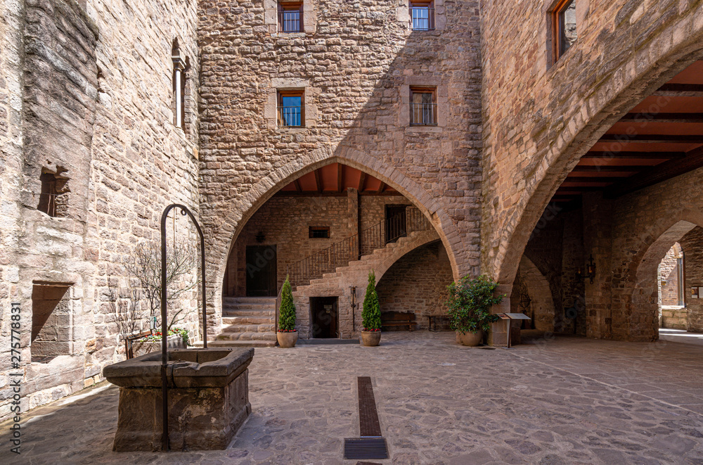 View of the Courtyard in the medieval castle of Cardona. The most important medieval fortress in Catalonia and one of the most important in Spain - obrazy, fototapety, plakaty 