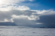 Wolken über dem winterlichen Island