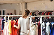 © J-L Flémal - BE - magasin vêtements location mode habillement
