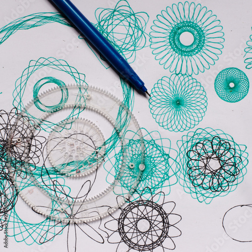 retro spirograph