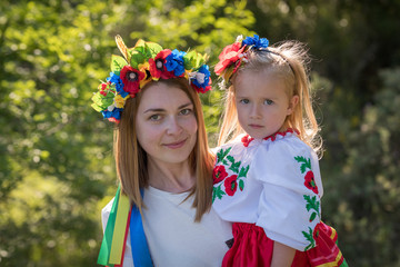 Wall Mural - Mother and daughter in Ukrainian national dress