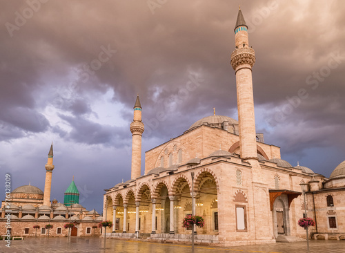 Obraz na plátně The central square of the old town of Konya, Turkey
