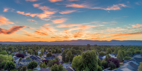 Wall Mural - Sunrise 