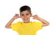 © Gelpi - Small child covering his ears