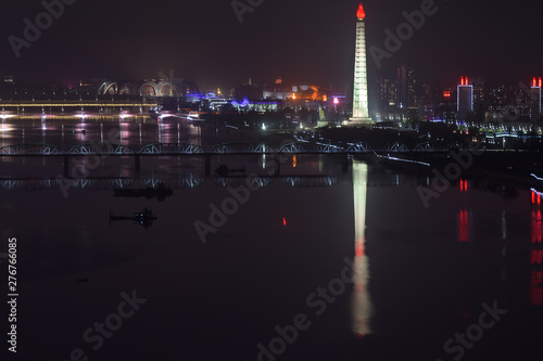 Zdjęcie XXL Pjongjang, stolica Korei Północnej. KRLD