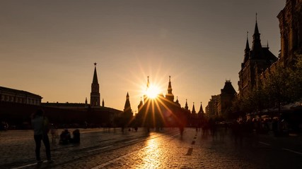 Wall Mural - Sunset in red square moscow. Amazing time lapse in summer 4k. sun rays amazing view