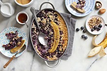 Super Seedy Vegan Baked Oatmeal With Blueberries And Caramelized Banana. 