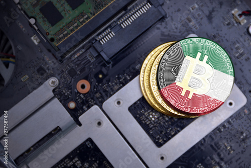 Golden!    Bitcoins With Flag Of Kuwait On A Computer Electronic Circuit - 