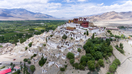 Wall Mural - Thikse Gompa or Thikse Monastery is a gompa affiliated with the Gelug sect of Tibetan Buddhism. It is located on top of a hill in Thiksey approximately 19 kilometres east of Leh in Ladakh, India.