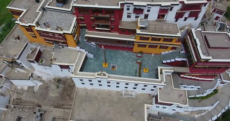 Wall Mural - Thikse Gompa or Thikse Monastery is a gompa affiliated with the Gelug sect of Tibetan Buddhism. It is located on top of a hill in Thiksey approximately 19 kilometres east of Leh in Ladakh, India. 