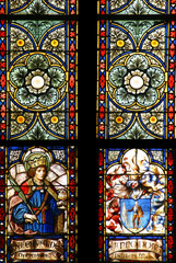 Wall Mural - St. Edward and the coat of arms of prebendary Eduardo de Talliana Vizek, stained glass in Zagreb cathedral