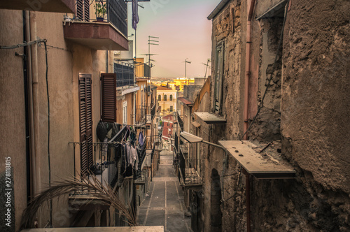 Fotografía Characteristic Alleyway of Licata #4