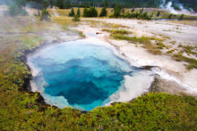 Yellowstone National Park - Blue Hot Spring