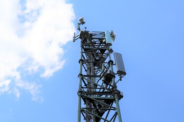 Antenne relais de téléphonie mobile dans la commune de Yzeron - Département du Rhône - France - Juillet 2019