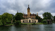 Schweriner Schloss mit See