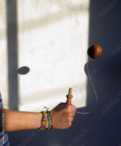 jugar balero