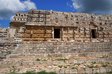 Wall Mural - Maya Stätte | Pyramiden in Uxmal | Mexiko