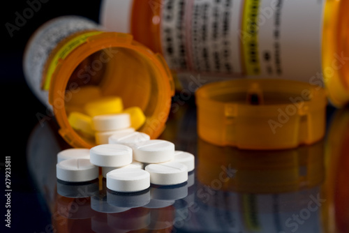 Cuadros en Lienzo Oxycodone is the generic name for a range of opoid pain killing tablets