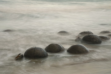 Wall Mural - Moeraki Boulders on Koekohe Beach, Otago, South Island, New Zealand.