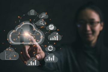 Leinwandbilder - Big data analytics and business intelligence concept with chart and graph icons on a digital screen interface and a businesswoman in background