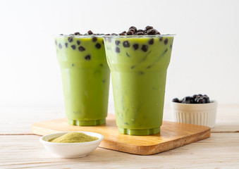 green tea latte with bubble