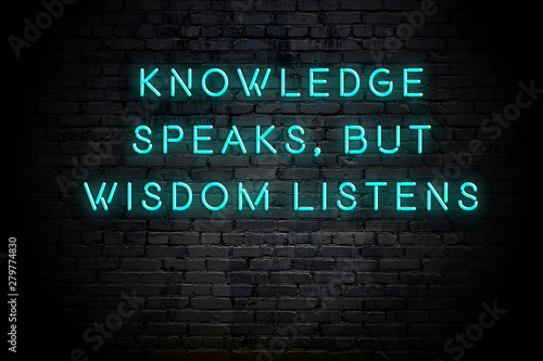 Cuadros en Lienzo Neon inscription of positive wise motivational quote against brick wall