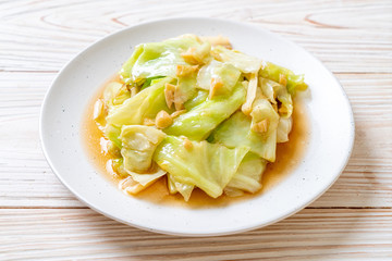 Stir-Fried Cabbage with Fish Sauce