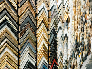 frame shop sample picture frame display various design