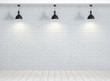 Weisse Backstein Wand mit 3 Lampen