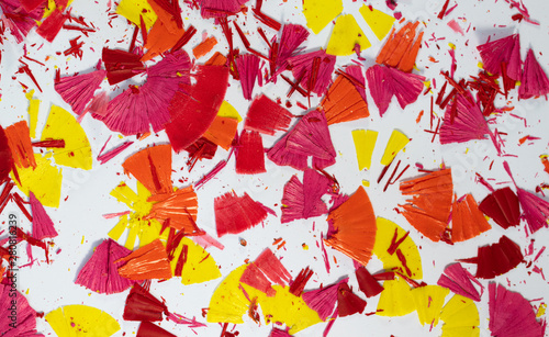 Fundo com restos de lápis d...