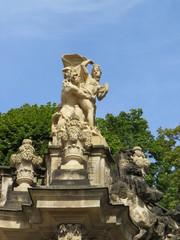 statue of lion dresden