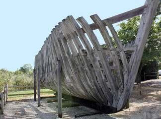 carcasse de bateau