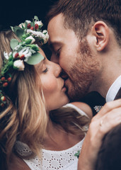 Wall Mural - beautiful wedding couple
