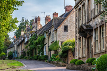 Quaint Cotswold Romantic Stone Cottages On The Hill,  In The Lovely Burford Village, Cotswolds, Oxfordshire