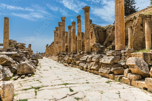 Cuadros en Lienzo The ruins of Jerash in Jordan are the best preserved city of the early Greco-Roman era, it is the largest acropolis of East Asia