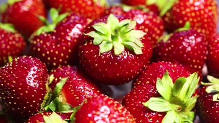 Wall Mural - 360 rotation. Top view on delicious strawberries. Healthy eating concept.