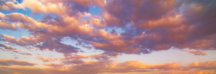Wall Mural - beautiful sunset sky. nature sky backgrounds.