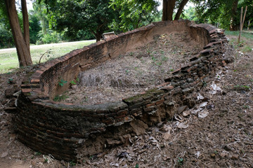 the Wat Ku Dee Rai Temple at the Historical Park in Sukhothai