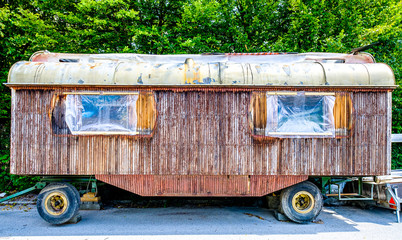 Canvas Print - old trailer