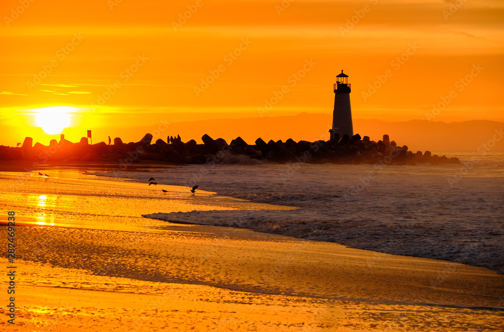 Santa Cruz Breakwater Light (Walton Lighthouse) at sunrise
