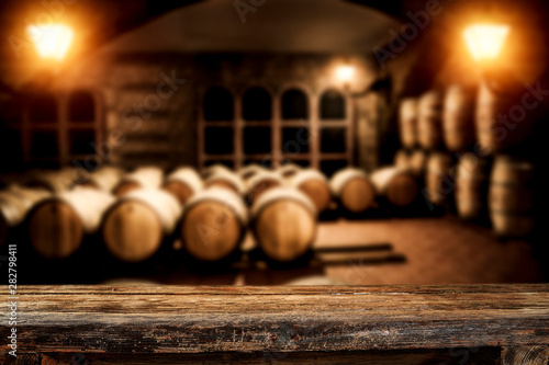 Fotografía Wooden old barrel and free space for your decoration.