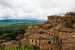 Panorama Volterra z miejskiej bramy wjazdowej