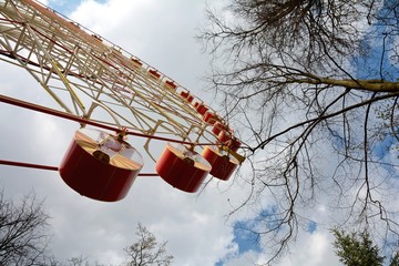 The Ferris wheel in Minsk Gorky Park was installed in 2003. Height 54 meters. Number of seats: 144. 4 open booths and 32 closed.