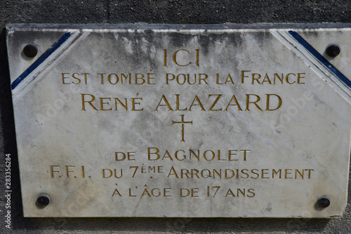 Cuadros en Lienzo Paris; France - april 2 2017 : commemorative plaque