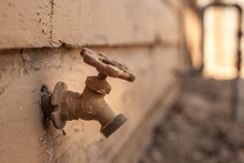 Metal Brown Water Faucet Outdoor
