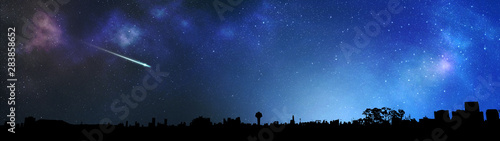 Silhouette city on Constellation Stars in the Universe Galaxy Background Fototapete