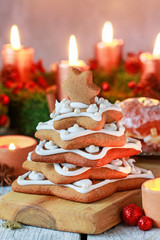 Canvas Print - Gingerbread christmas tree. Beautiful xmas dessert.