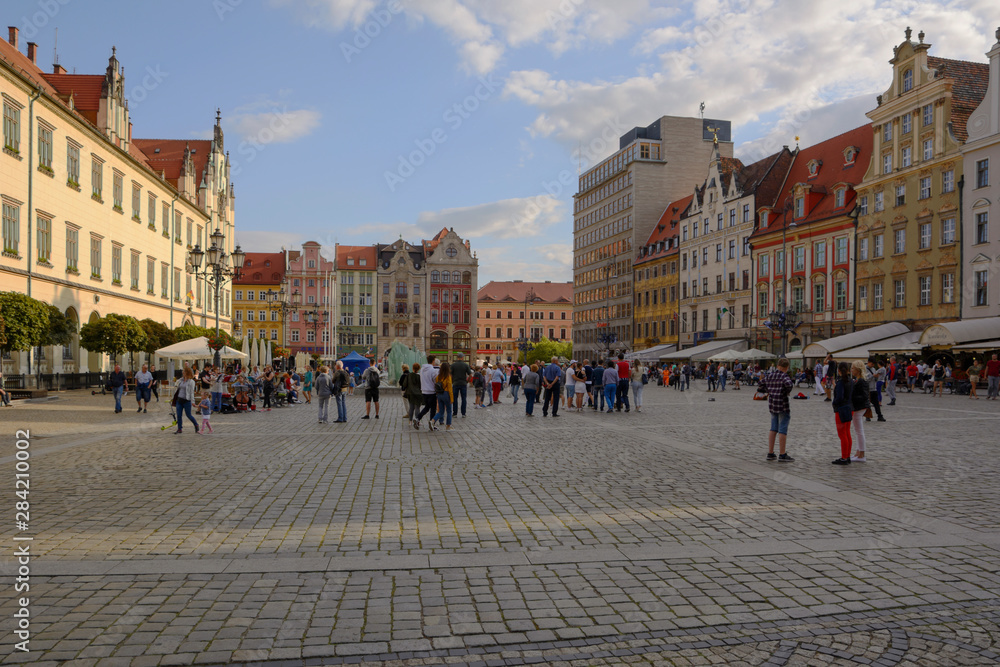 summer time on the Rynek in Wrocław (Poland) - obrazy, fototapety, plakaty 